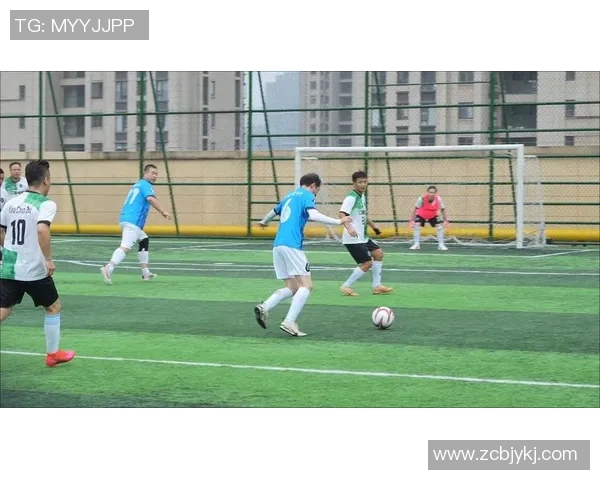 精彩花式足球视频集锦展现极限技巧与创意表演 精彩花式足球视频集锦展现极限技巧与创意表演